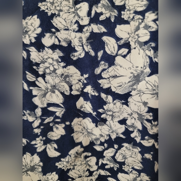 Floral button down - Picture 3 of 3